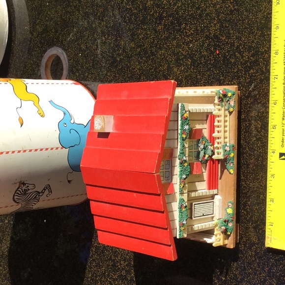 Music Jewelry Box Swiss Chalet Adorable PLAYS - Picture 9 of 16